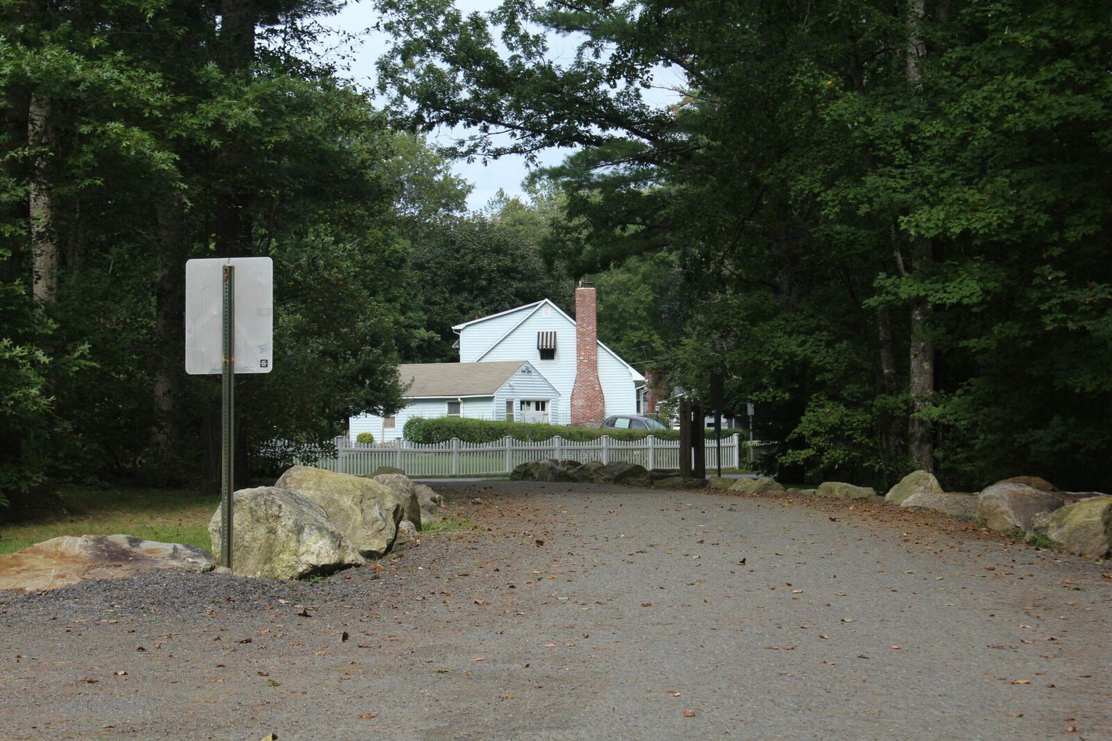 A detached house with a front yard